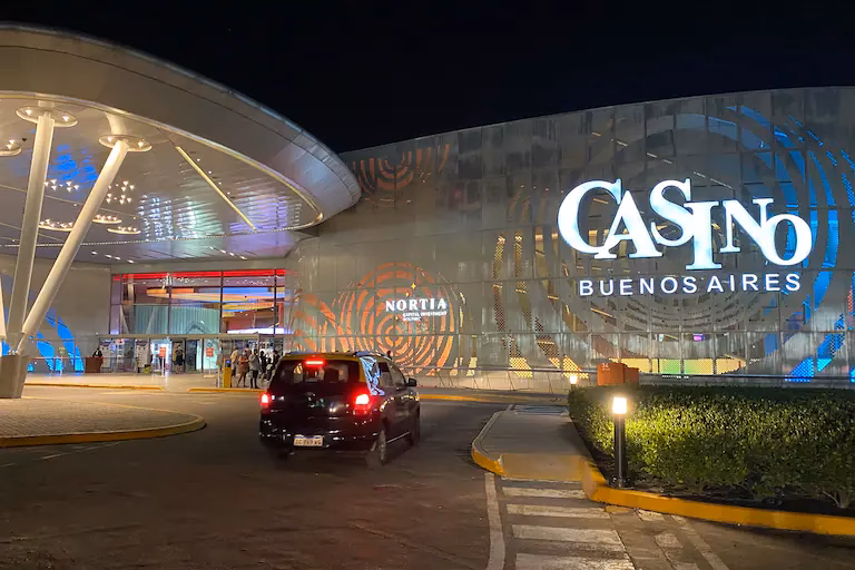 ¿Cuánto es la apuesta mínima en el casino de Buenos Aires?