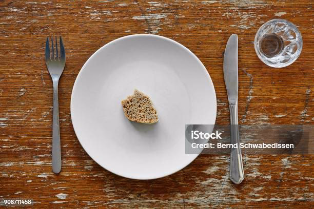 ¿Qué significa que se caigan tenedores?